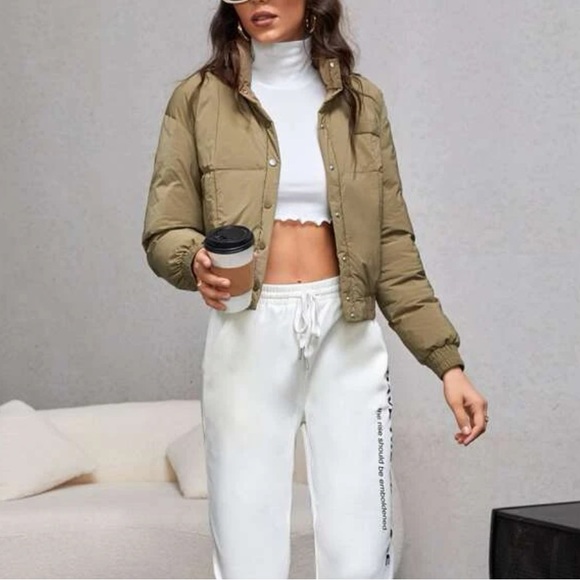 Green thick puffer jacket - Picture 3 of 5